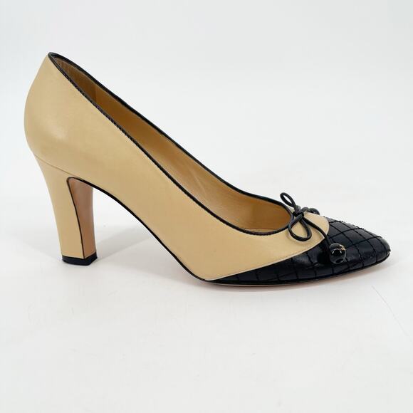 Chanel Vintage Beige with Black Quilted Cap Toe CC Bow Heels EU 37 Leather Pumps - Picture 3 of 15